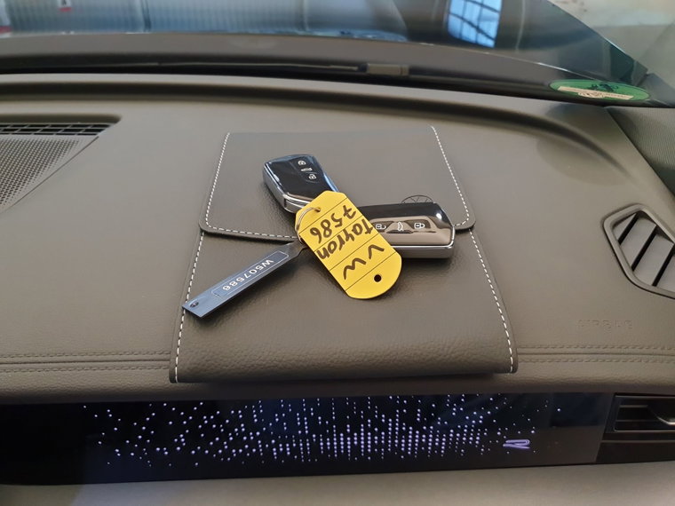 Vehicle Image 30