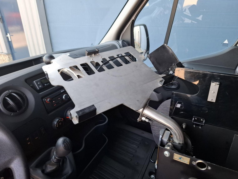 Vehicle Image 35