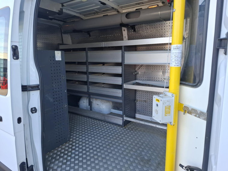Vehicle Image 38