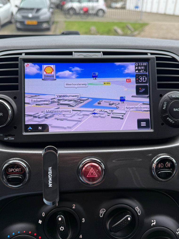 Vehicle Image 19
