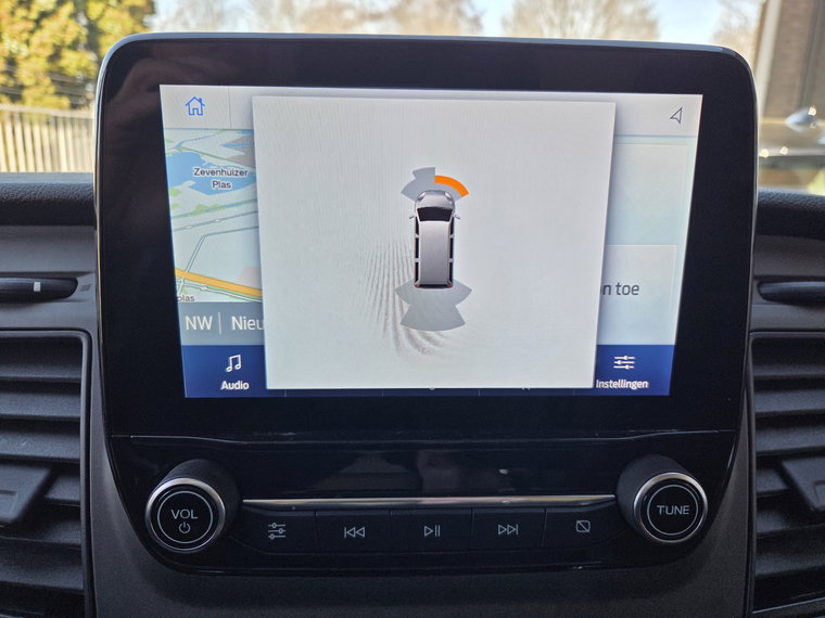 Vehicle Image 30