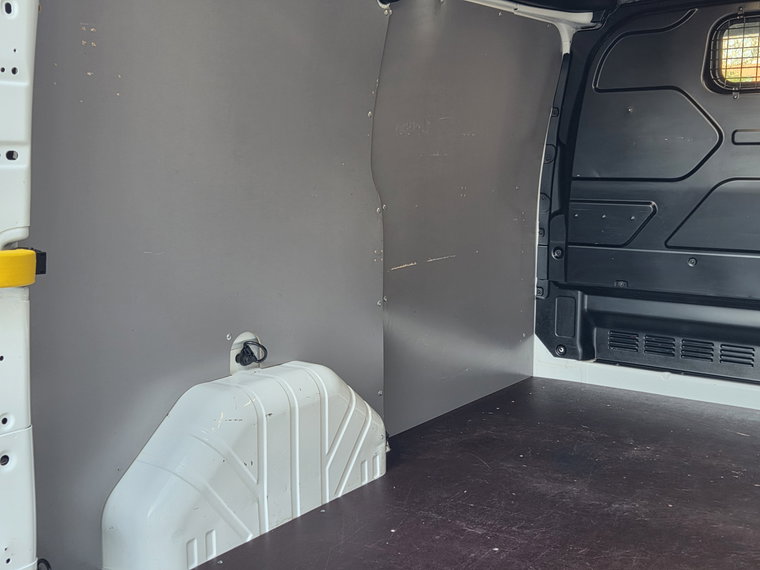 Vehicle Image 33