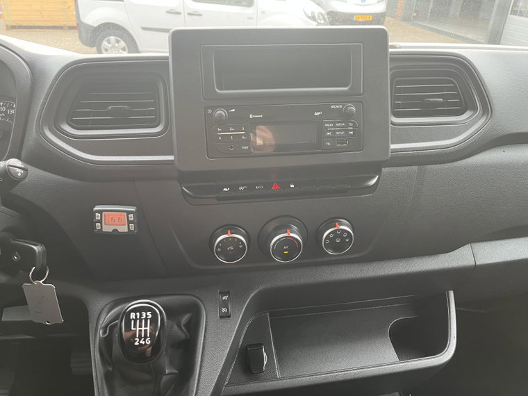 Vehicle Image 42
