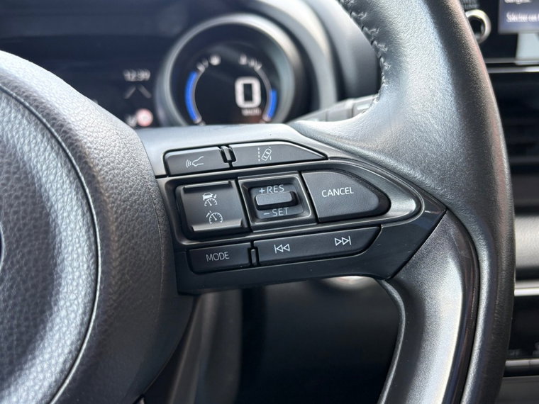 Vehicle Image 14