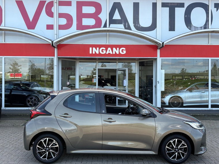 Vehicle Image 4
