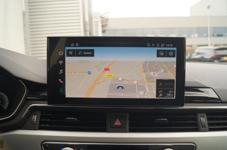Vehicle Image 14