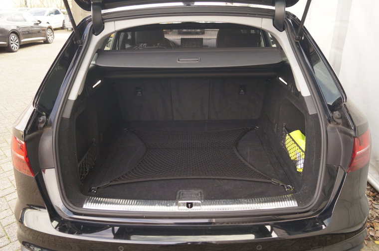 Vehicle Image 28