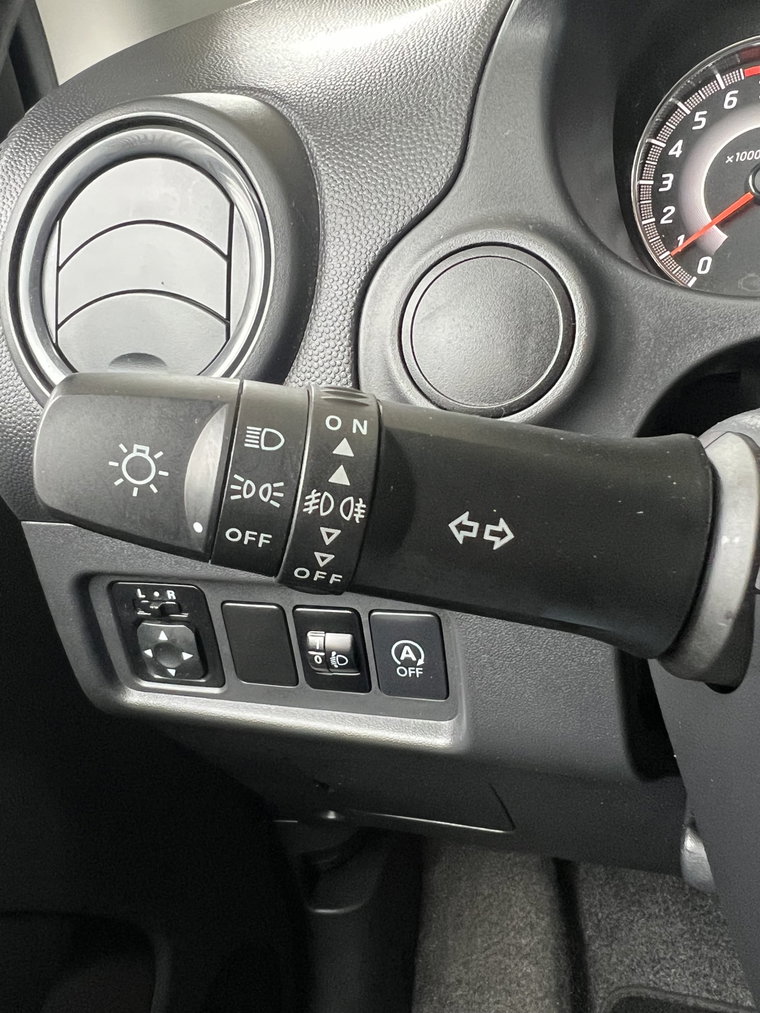 Vehicle Image 21