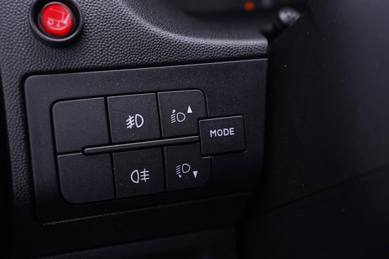 Vehicle Image 37