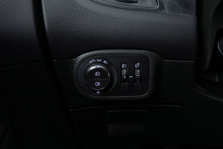 Vehicle Image 33
