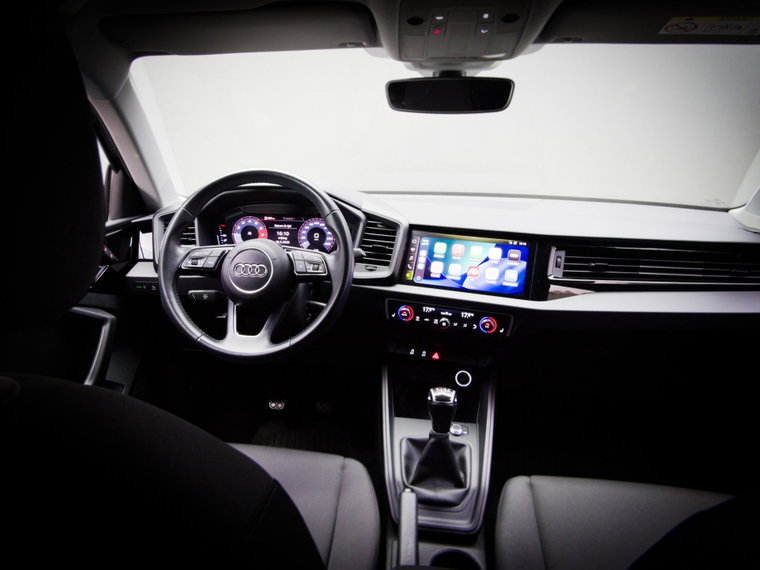 Vehicle Image 21