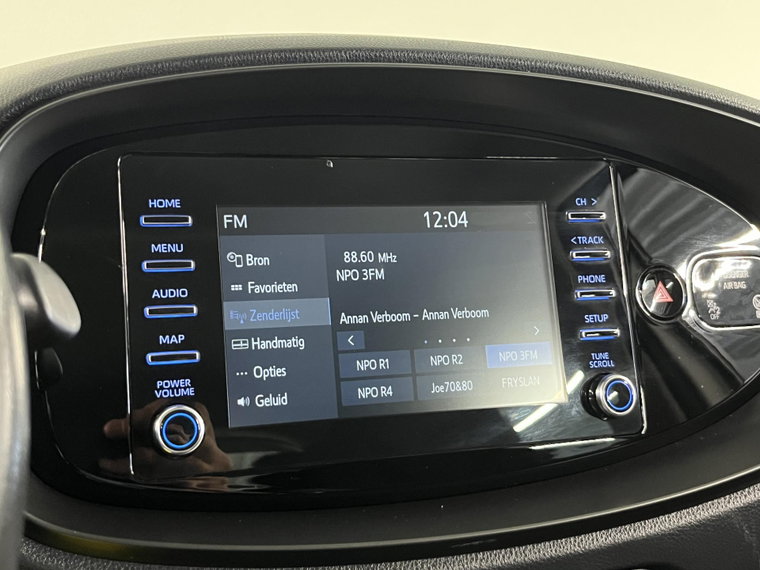 Vehicle Image 17