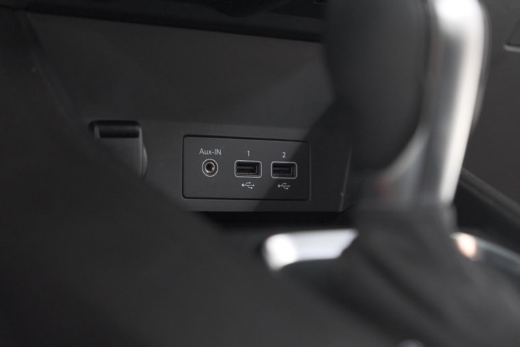 Vehicle Image 40