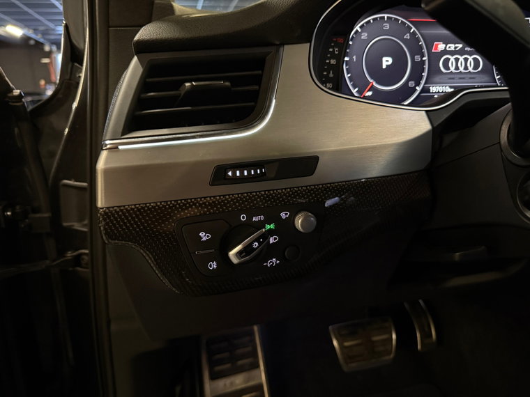 Vehicle Image 39
