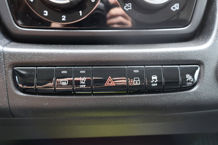 Vehicle Image 27