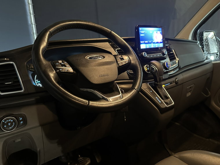 Vehicle Image 19