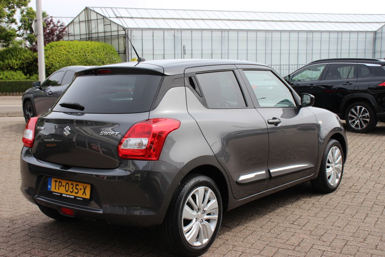 Vehicle Image 18