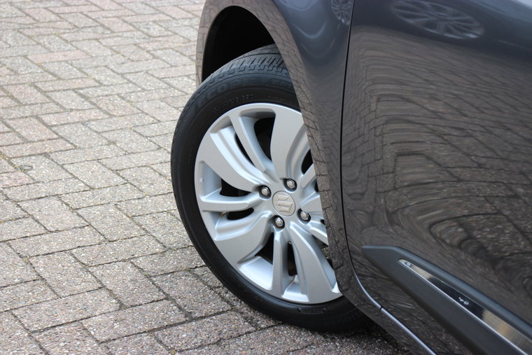 Vehicle Image 20