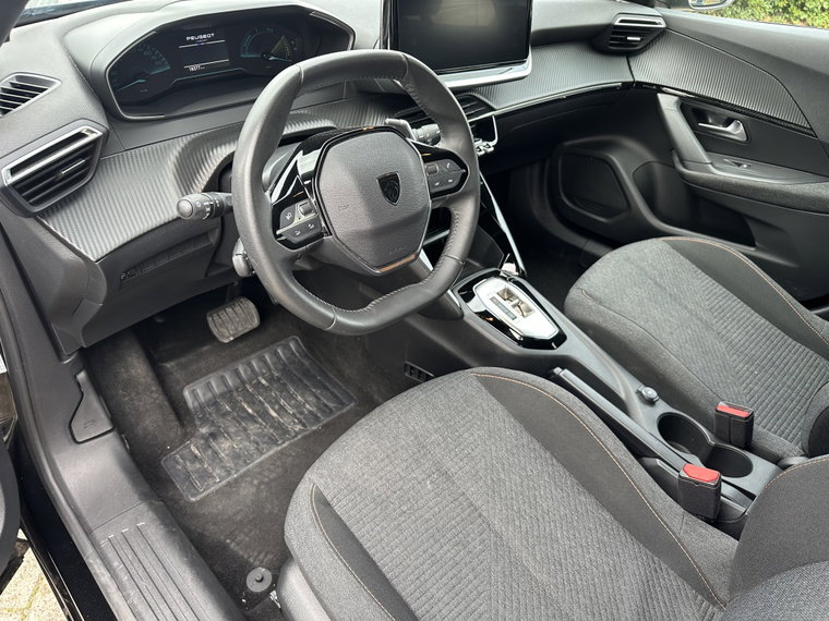 Vehicle Image 24