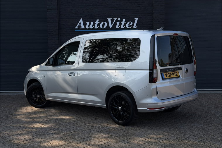 Vehicle Image 24