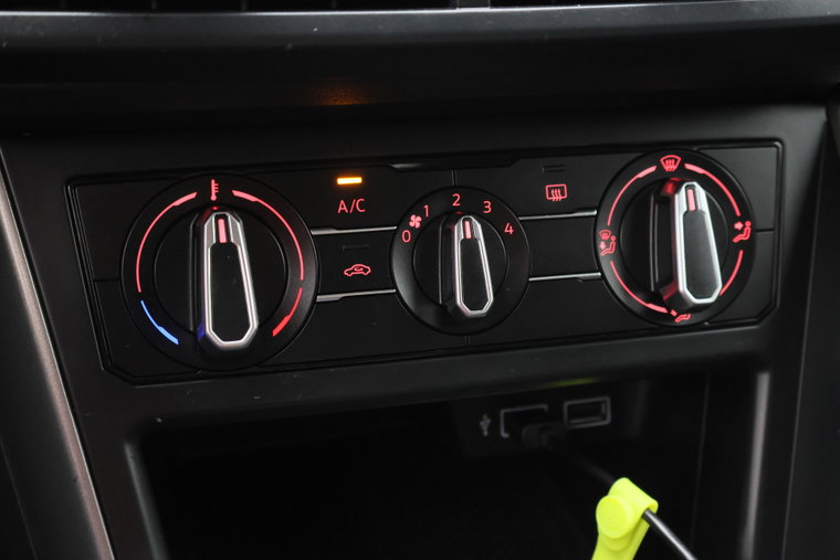 Vehicle Image 39