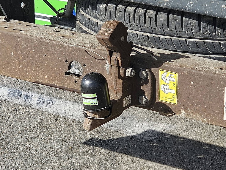 Vehicle Image 13