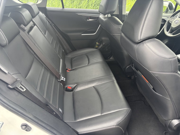 Vehicle Image 24