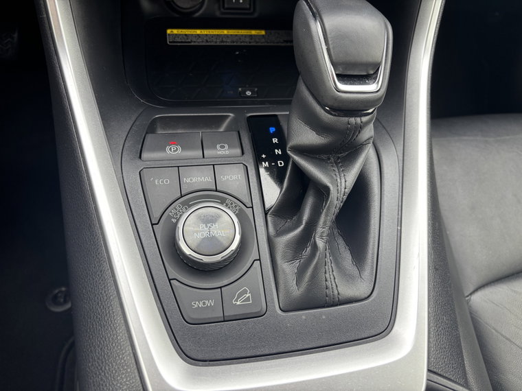 Vehicle Image 28