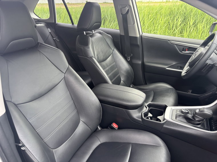 Vehicle Image 33