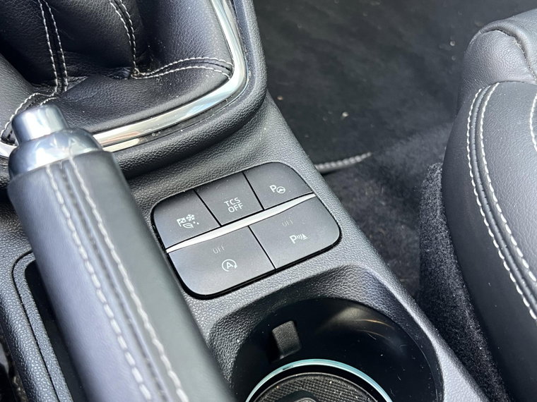 Vehicle Image 26