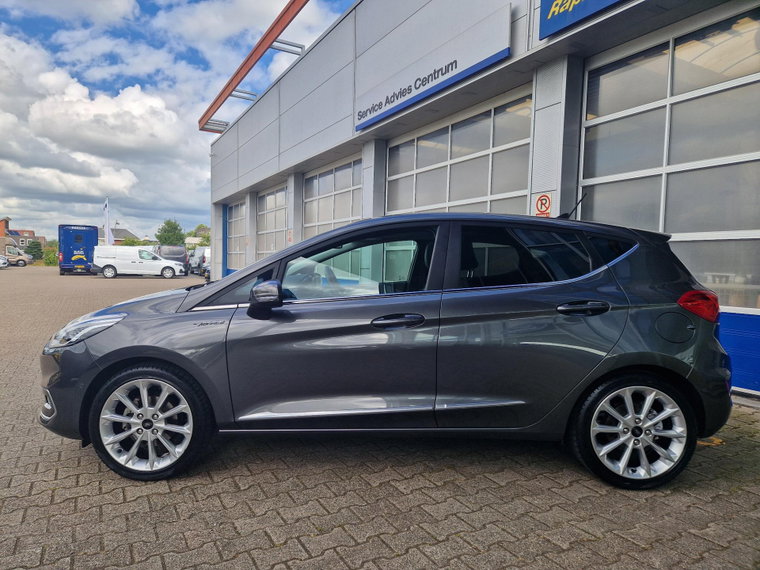 Vehicle Image 40