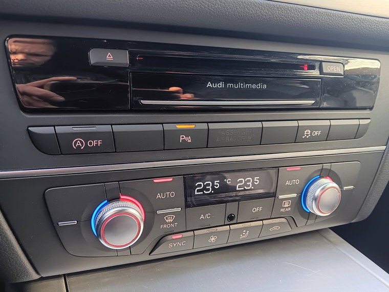 Vehicle Image 24