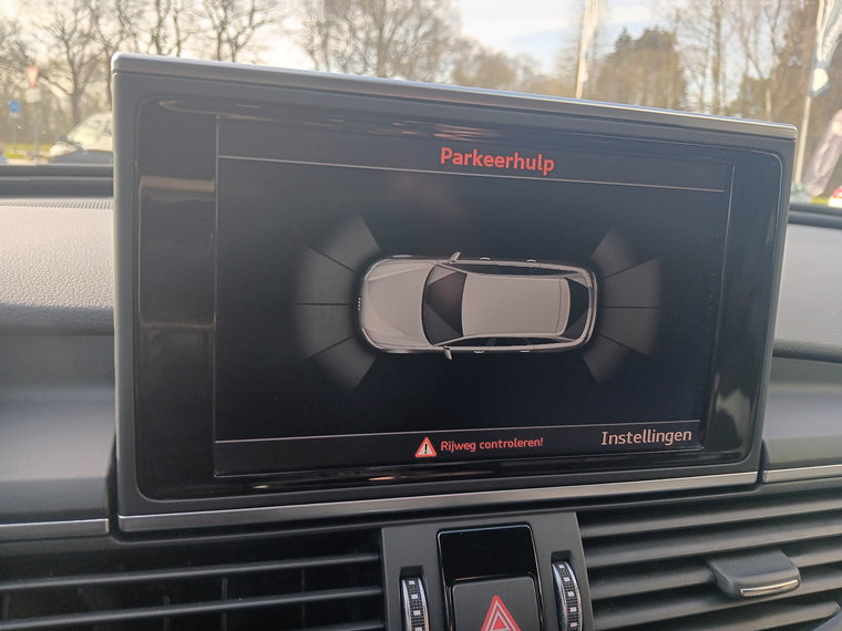 Vehicle Image 27