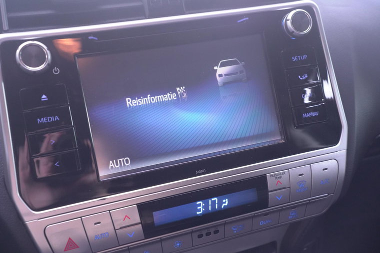 Vehicle Image 30