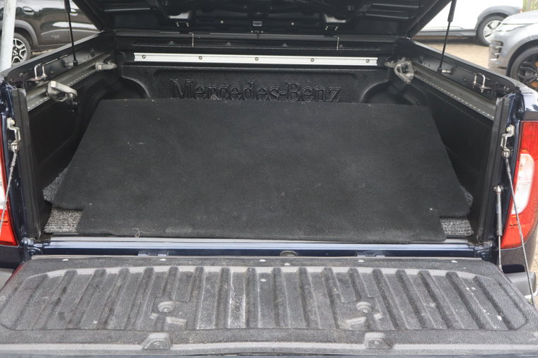 Vehicle Image 36