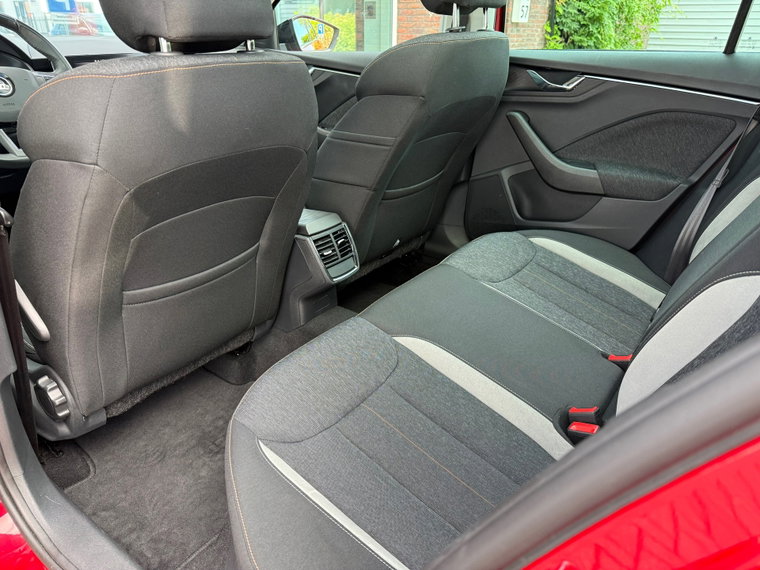 Vehicle Image 14