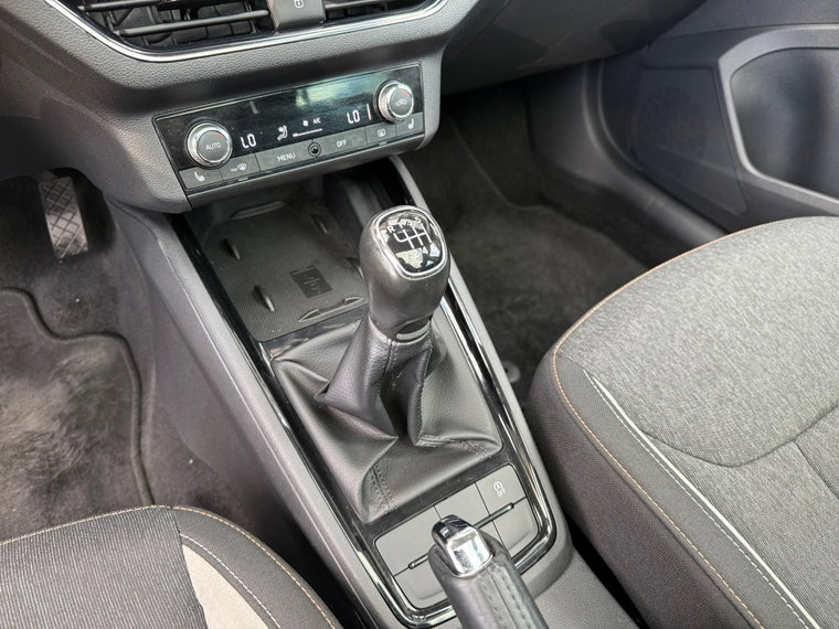 Vehicle Image 39