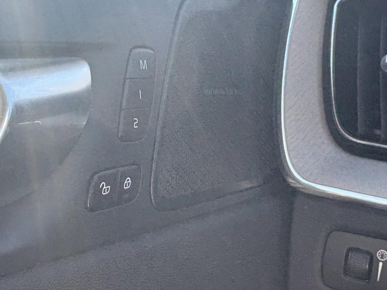 Vehicle Image 27