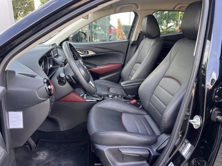 Vehicle Image 19