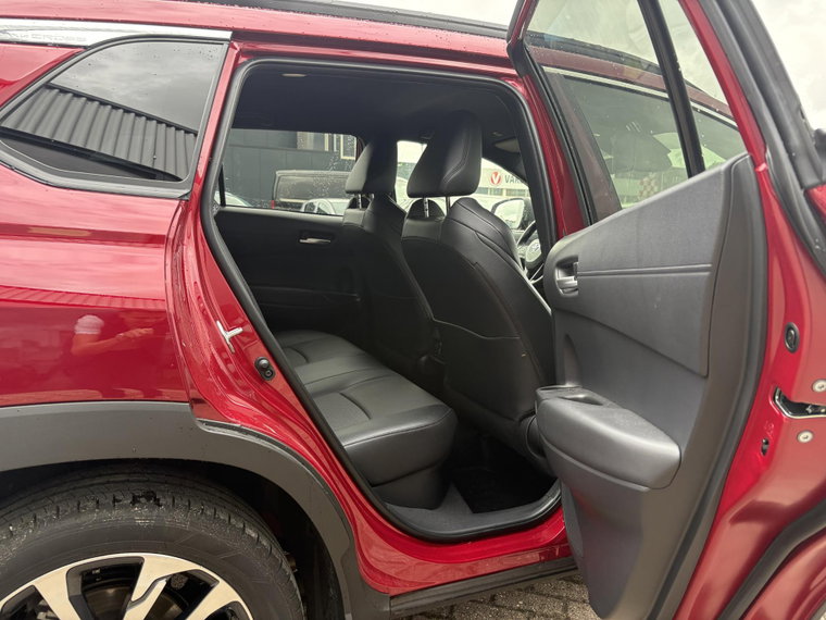 Vehicle Image 12