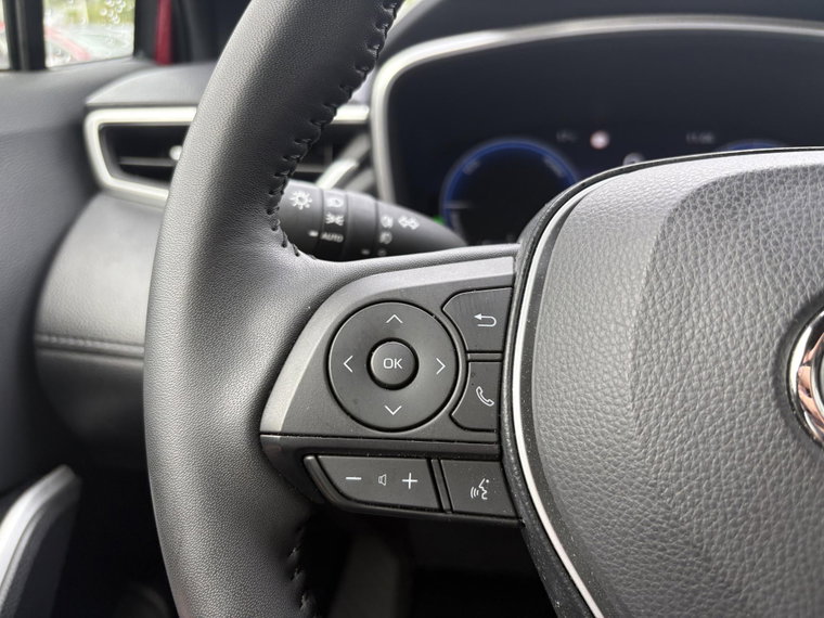 Vehicle Image 16