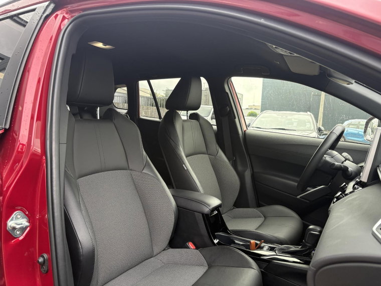 Vehicle Image 11