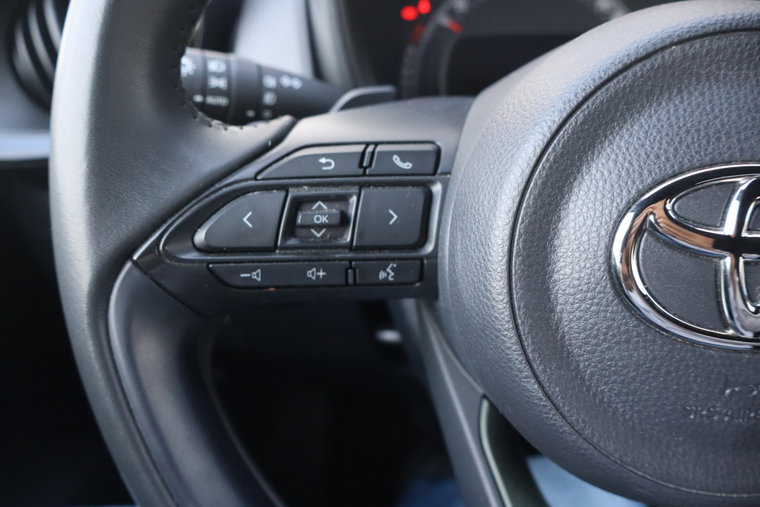 Vehicle Image 23