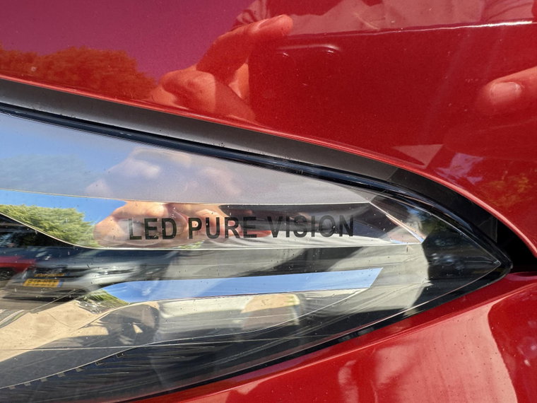 Vehicle Image 10