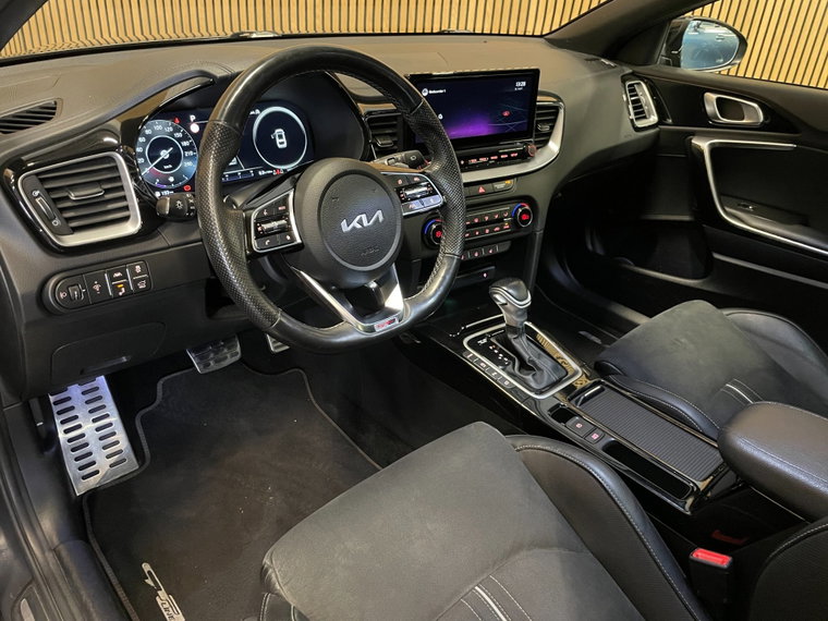 Vehicle Image 35