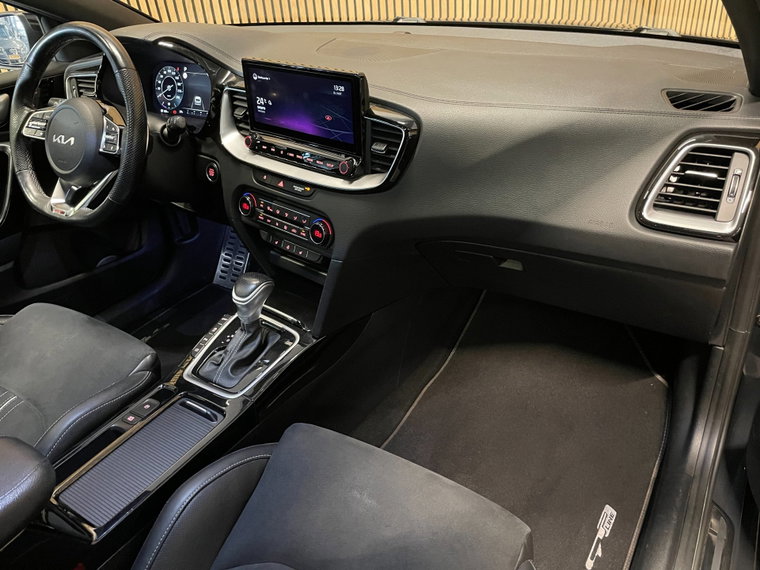 Vehicle Image 36