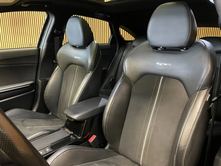 Vehicle Image 40