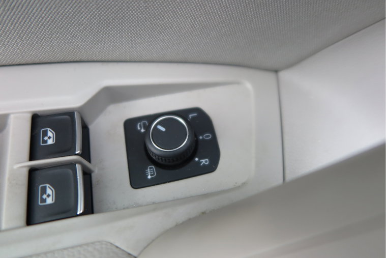 Vehicle Image 40