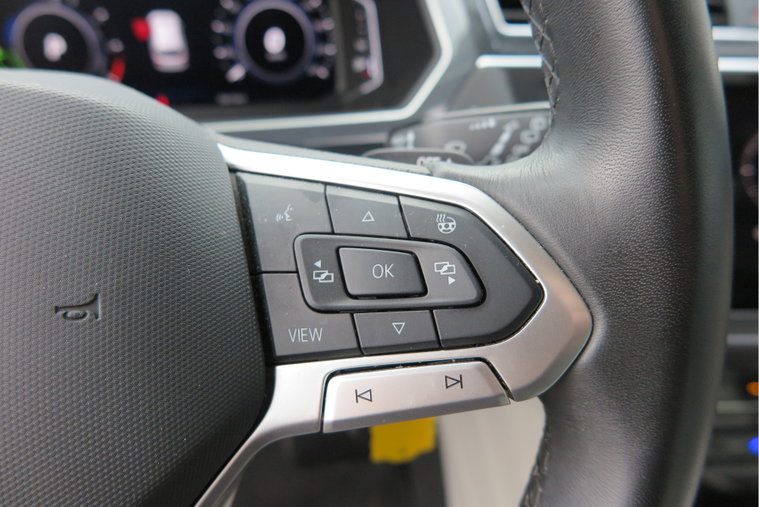 Vehicle Image 45