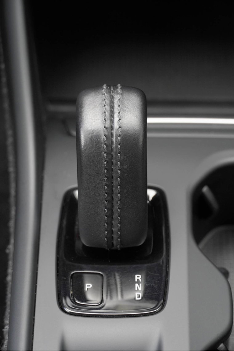 Vehicle Image 26